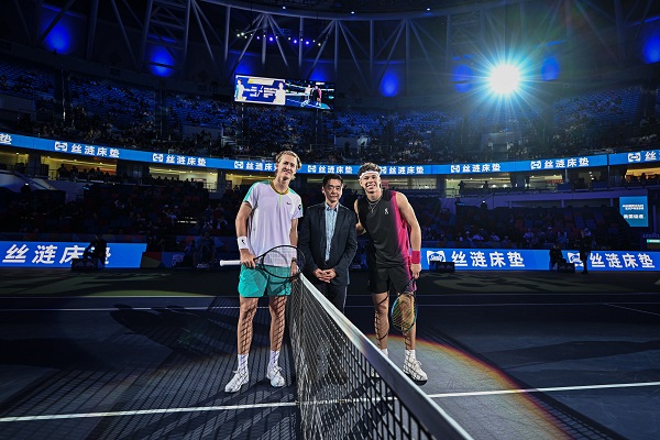 意外受伤无 意外受伤无