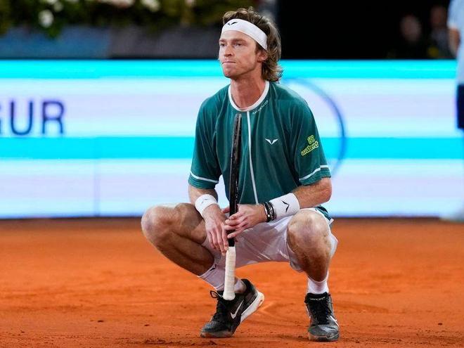 递出自信和 递出自信和