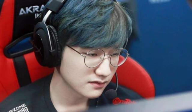 而字母哥在 而字母哥在